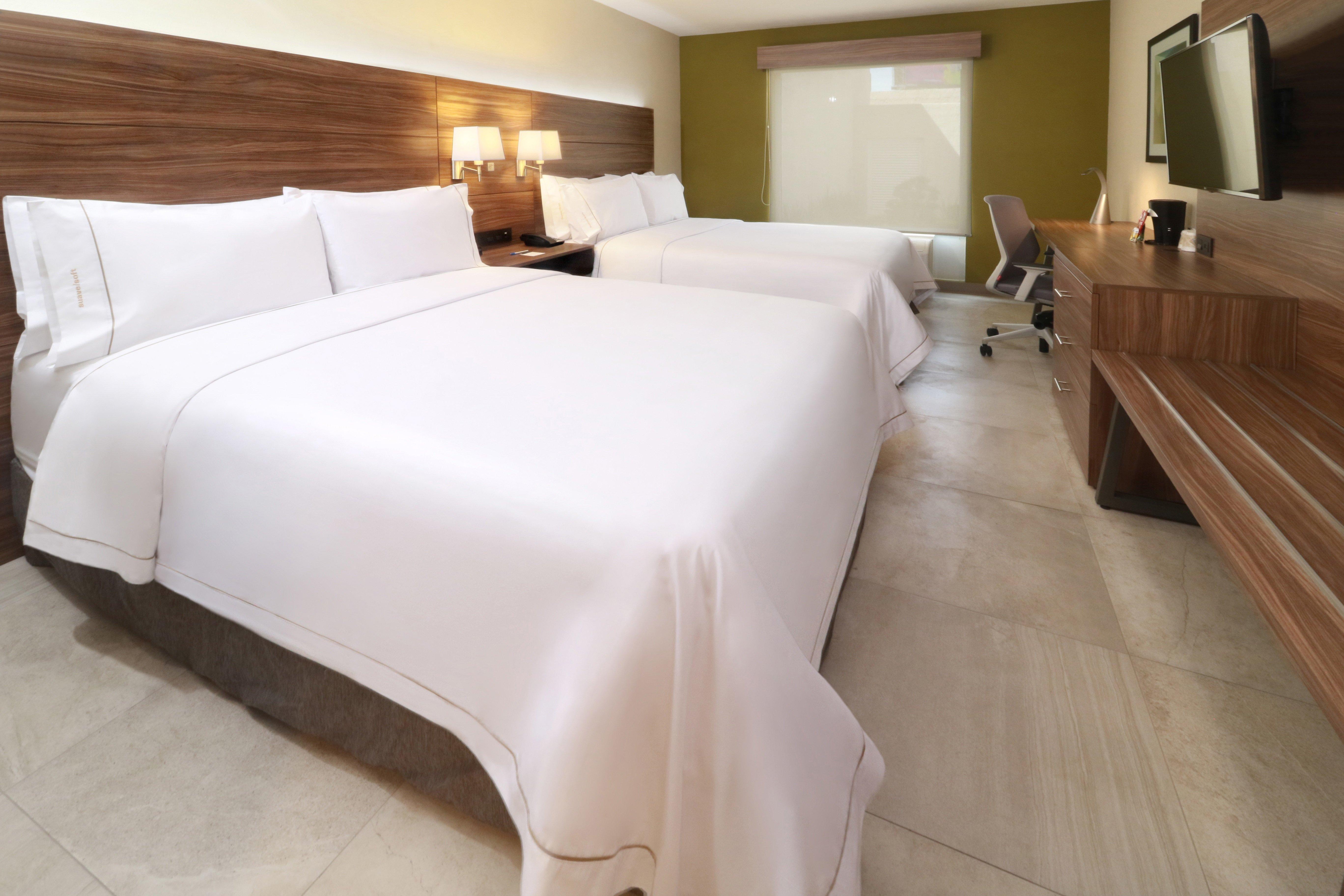 Holiday Inn Express Guadalajara Aeropuerto By Ihg Las Pintas ภายนอก รูปภาพ